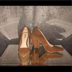 🏷Brown Suede MIA Pointed Toe Heels with Fringe🛍